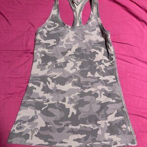 Lululemon tank top size 6